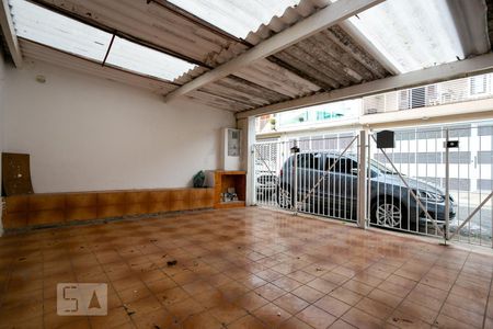 Casa à venda com 130m², 4 quartos e 2 vagas Casa à venda com 130m², 4 quartos e 2 vagasGaragem