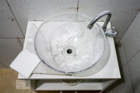 Casa à venda com 130m², 4 quartos e 2 vagas Casa à venda com 130m², 4 quartos e 2 vagasBanheiro de Serviço