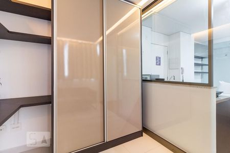 Studio à venda com 30m², 1 quarto e 1 vaga Studio à venda com 30m², 1 quarto e 1 vagaStudio