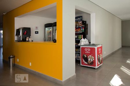 Studio à venda com 26m², 1 quarto e 1 vaga Studio à venda com 26m², 1 quarto e 1 vagaÁrea comum - Mini Market