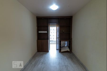 Sala de apartamento para alugar com 2 quartos, 70m² em Vila Isabel, Rio de Janeiro