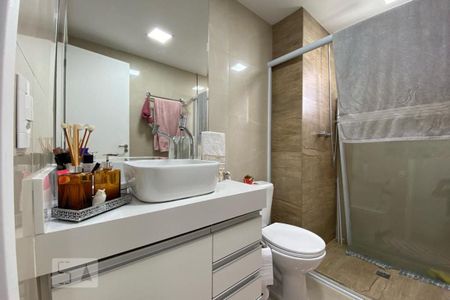 Apartamento à venda com 110m², 3 quartos e 2 vagas Apartamento à venda com 110m², 3 quartos e 2 vagasBanheiro da Suíte 1