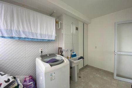 Apartamento à venda com 110m², 3 quartos e 2 vagas Apartamento à venda com 110m², 3 quartos e 2 vagasÁrea de Serviço