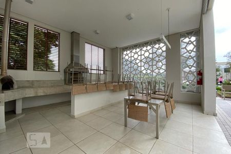 Apartamento à venda com 110m², 3 quartos e 2 vagas Apartamento à venda com 110m², 3 quartos e 2 vagasÁrea comum - Churrasqueira