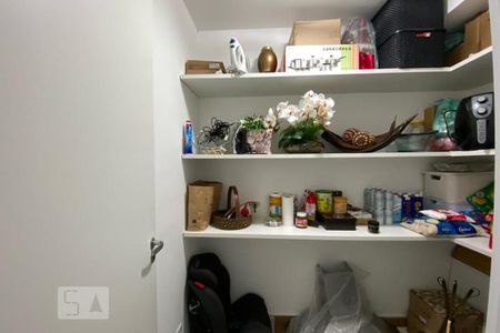 Apartamento à venda com 110m², 3 quartos e 2 vagas Apartamento à venda com 110m², 3 quartos e 2 vagasDespensa