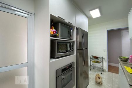 Apartamento à venda com 110m², 3 quartos e 2 vagas Apartamento à venda com 110m², 3 quartos e 2 vagasCozinha