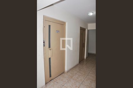 Apartamento para alugar com 65m², 3 quartos e 1 vaga Apartamento para alugar com 65m², 3 quartos e 1 vagaHall social