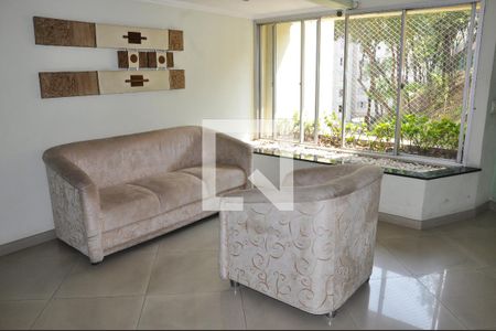 Apartamento para alugar com 65m², 3 quartos e 1 vaga Apartamento para alugar com 65m², 3 quartos e 1 vagaHall de entrada