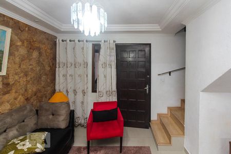 Sala de casa para alugar com 2 quartos, 52m² em Conjunto Residencial Sitio Oratório, São Paulo