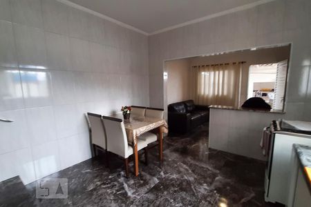 Casa à venda com 150m², 5 quartos e 1 vagaCozinha