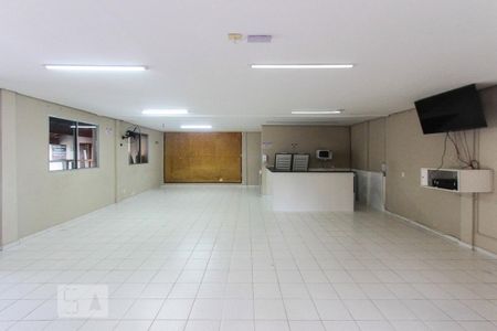 Apartamento para alugar com 50m², 2 quartos e 1 vaga Apartamento para alugar com 50m², 2 quartos e 1 vagaÁrea comum - Salão de festas