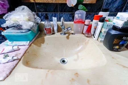 Casa à venda com 500m², 4 quartos e 5 vagasBanheiro 2