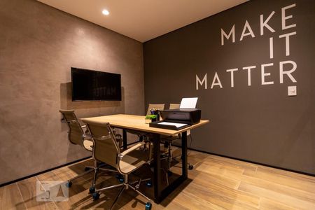 Apartamento à venda com 36m², 1 quarto e 1 vaga Apartamento à venda com 36m², 1 quarto e 1 vagaSala de Reunião