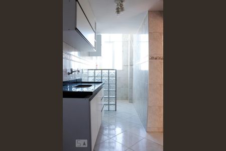 Apartamento à venda com 65m², 2 quartos e 1 vagaCozinha e Área de Serviço