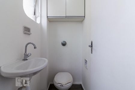 Apartamento para alugar com 70m², 2 quartos e 1 vagaBanheiro de Serviço