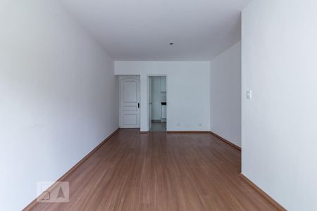 Sala de apartamento para alugar com 2 quartos, 70m² em Vila Olímpia, São Paulo