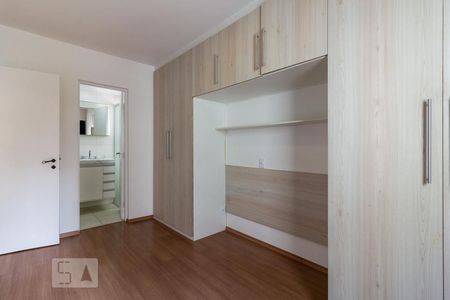 Suite de apartamento para alugar com 2 quartos, 70m² em Vila Olímpia, São Paulo