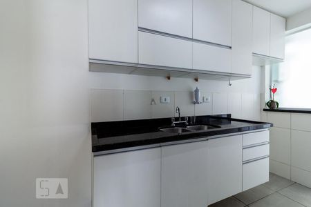 Apartamento para alugar com 70m², 2 quartos e 1 vagaCozinha