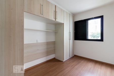 Suite de apartamento para alugar com 2 quartos, 70m² em Vila Olímpia, São Paulo