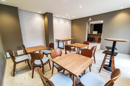 Apartamento à venda com 24m², 1 quarto e sem vaga Apartamento à venda com 24m², 1 quarto e sem vagaÁrea Comum - Salão de Festas