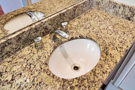 Apartamento para alugar com 96m², 3 quartos e 2 vagasBanheiro da Suíte Americana