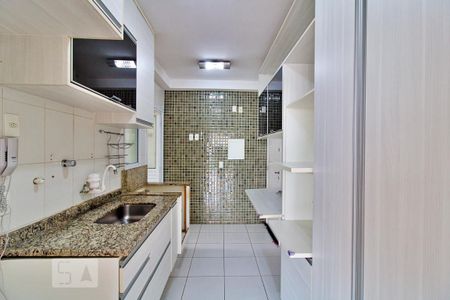 Apartamento para alugar com 96m², 3 quartos e 2 vagasCozinha