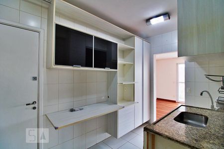 Apartamento para alugar com 96m², 3 quartos e 2 vagasCozinha