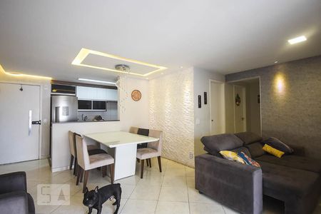 Sala de apartamento para alugar com 2 quartos, 75m² em Jardim Parque Morumbi, São Paulo