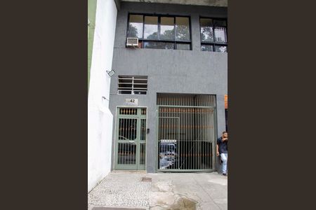 Apartamento à venda com 30m², 1 quarto e sem vaga Apartamento à venda com 30m², 1 quarto e sem vagaEntrada