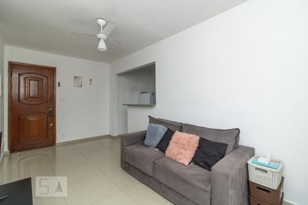 Sala de apartamento à venda com 2 quartos, 55m² em Jardim Sulacap, Rio de Janeiro