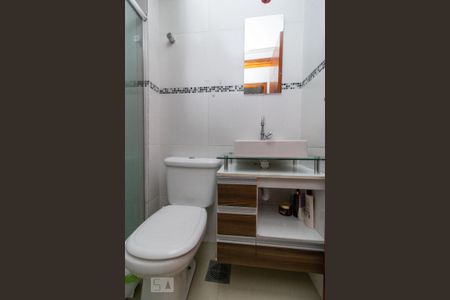 Apartamento à venda com 55m², 2 quartos e 1 vaga Apartamento à venda com 55m², 2 quartos e 1 vagaBanheiro