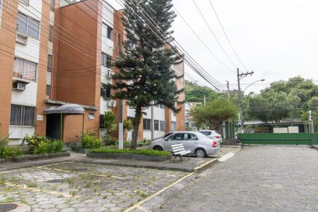 Apartamento à venda com 55m², 2 quartos e 1 vaga Apartamento à venda com 55m², 2 quartos e 1 vagaFachada do Bloco