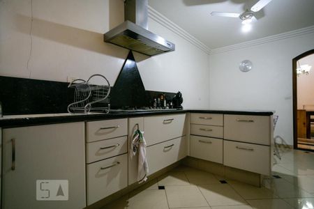 Casa à venda com 400m², 4 quartos e 8 vagas Casa à venda com 400m², 4 quartos e 8 vagasCozinha
