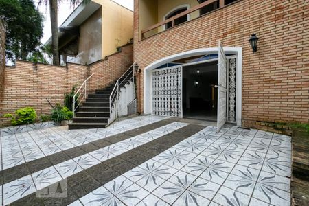 Casa à venda com 400m², 4 quartos e 8 vagas Casa à venda com 400m², 4 quartos e 8 vagasEntrada