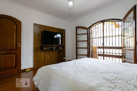 Casa à venda com 400m², 4 quartos e 8 vagas Casa à venda com 400m², 4 quartos e 8 vagasSuíte