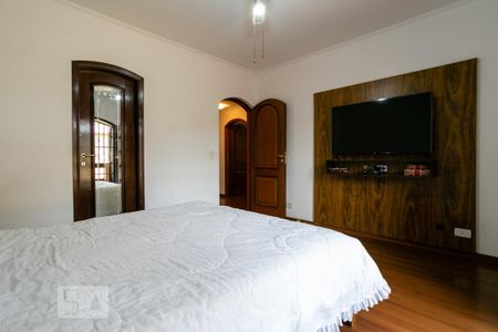 Casa à venda com 400m², 4 quartos e 8 vagas Casa à venda com 400m², 4 quartos e 8 vagasSuíte