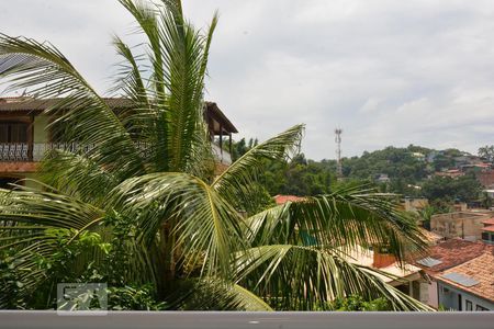 Vista 2 da Sala de casa de condomínio para alugar com 2 quartos, 240m² em Vila Valqueire, Rio de Janeiro