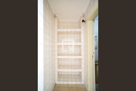 Casa de condomínio à venda com 376m², 7 quartos e 2 vagasEntrada do banheiro