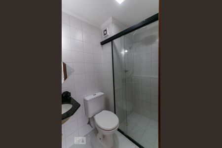Banheiro de kitnet/studio para alugar com 1 quarto, 34m² em Jabaquara, São Paulo