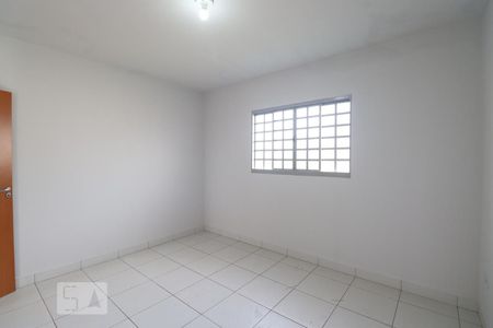 Quarto 2 de casa para alugar com 3 quartos, 90m² em Setor Leste Universitário, Goiânia