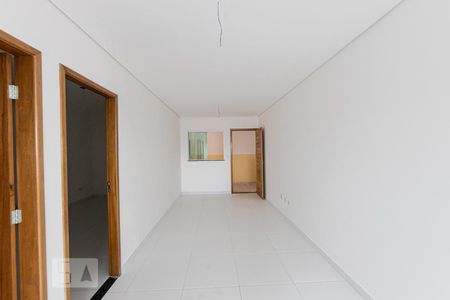 Sala, cozinha e área de serviço de apartamento à venda com 2 quartos, 70m² em Vila Santa Isabel, São Paulo