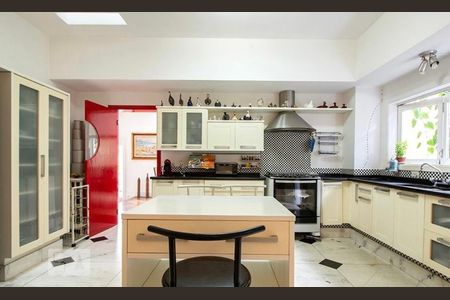 Cozinha de casa à venda com 4 quartos, 720m² em Cidade Jardim, São Paulo
