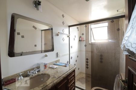 Apartamento à venda com 115m², 2 quartos e 2 vagasBanheiro da Suíte