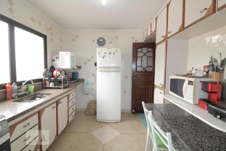 Apartamento à venda com 115m², 2 quartos e 2 vagasCozinha