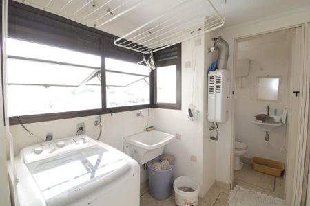 Apartamento à venda com 115m², 2 quartos e 2 vagasArea de serviço 