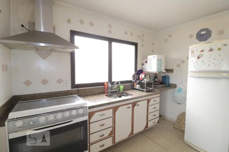 Apartamento à venda com 115m², 2 quartos e 2 vagasCozinha