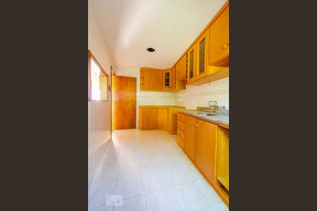 Casa à venda com 262m², 3 quartos e 3 vagasCozinha