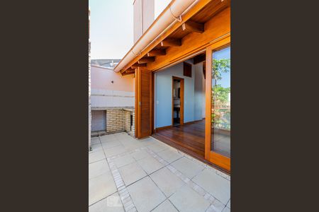 Casa à venda com 262m², 3 quartos e 3 vagasVaranda