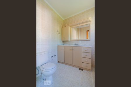 Casa à venda com 262m², 3 quartos e 3 vagasSuite