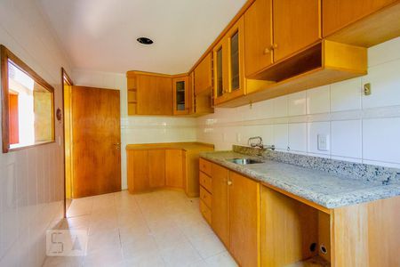 Casa à venda com 262m², 3 quartos e 3 vagasCozinha